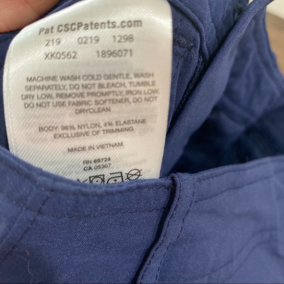 Columbia 20 inch Crop Navy Pants Size 4 - Picture 4 of 9